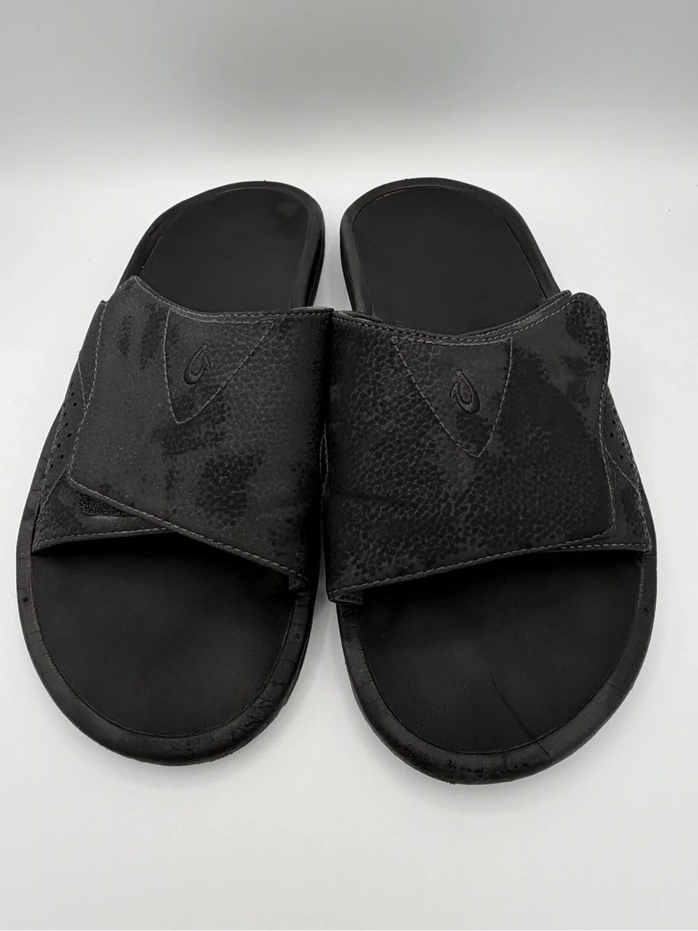 OluKai Men's Black Slide Sandals - Padded Slip-On Slides